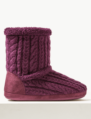 Memory foam best sale boot slippers