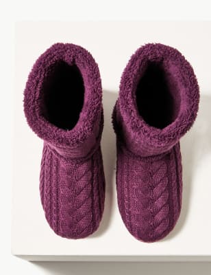 Cable knit hot sale slipper boots