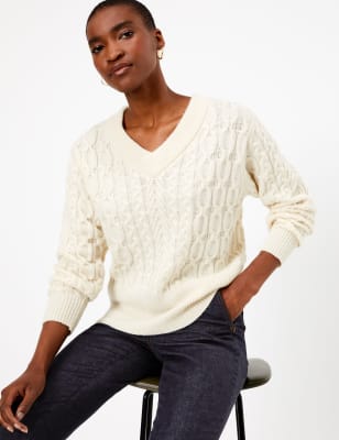 cable knit v neck jumper