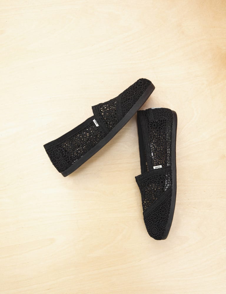 Toms embroidered sale