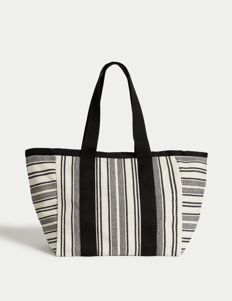 M&s white bag shop