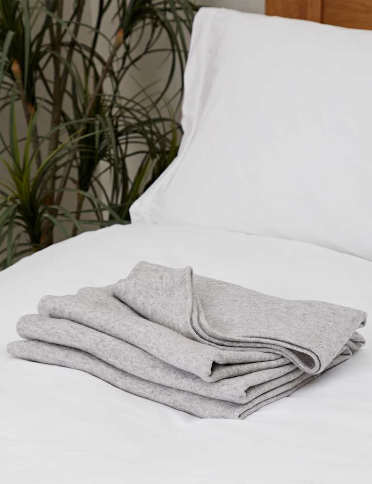 Cashmere Blend Throw 9 of 9