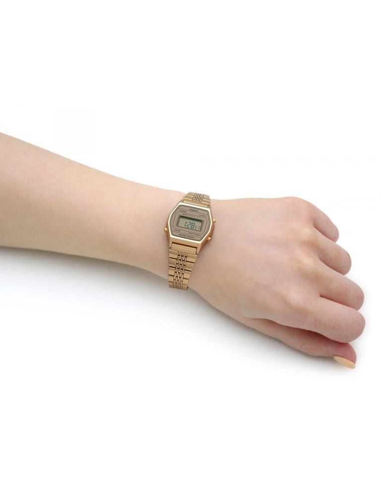 Casio Vintage Chronograph Metal Bracelet Watch Casio M S