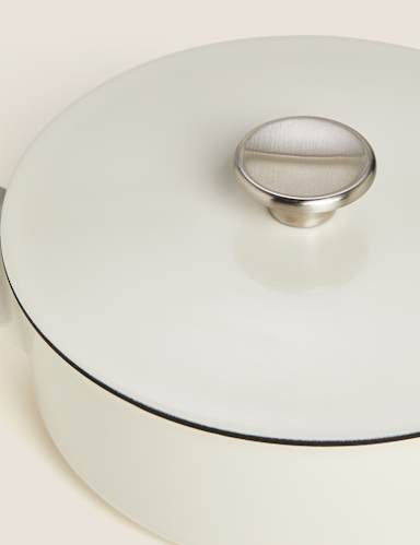 Cast Aluminium 3L Casserole Dish 4 of 5