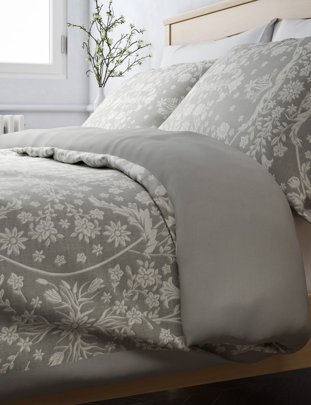 Casual Floral Jacquard Bedding Set M&S