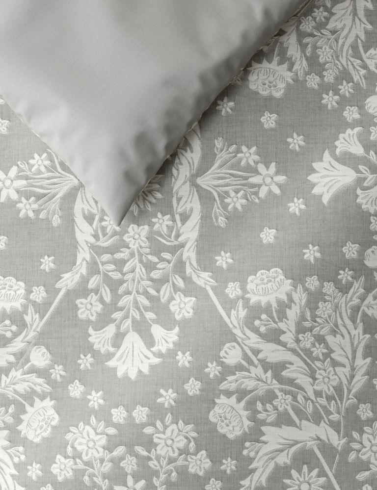 Casual Floral Jacquard Bedding Set 2 of 5