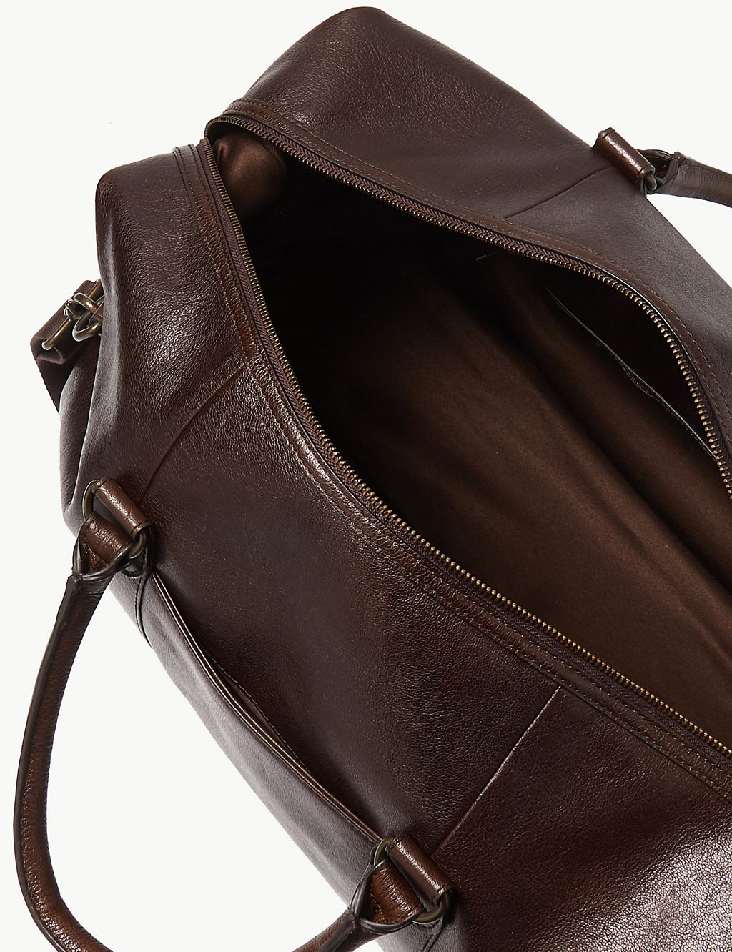 Casual Leather Holdall 7 of 7