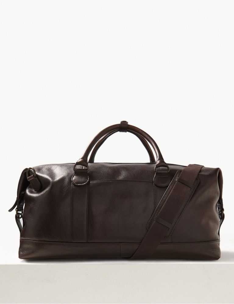 Casual Leather Holdall 2 of 7