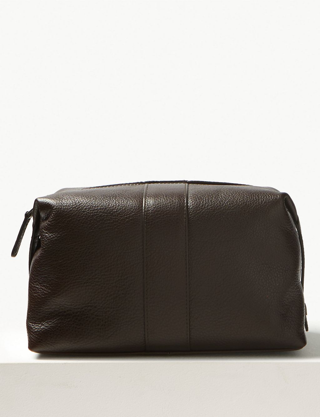 Casual Leather Washbag 1 of 6