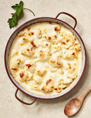 Cauliflower Cheese Serves 4 M S