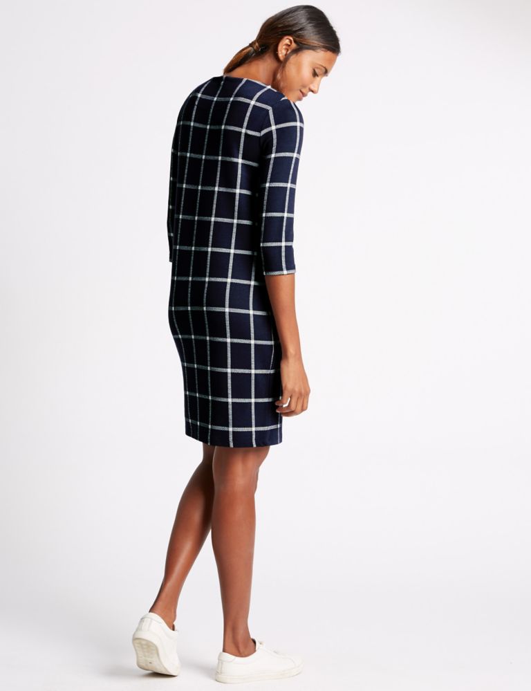 Checked 3/4 Sleeve Shift Dress 3 of 4
