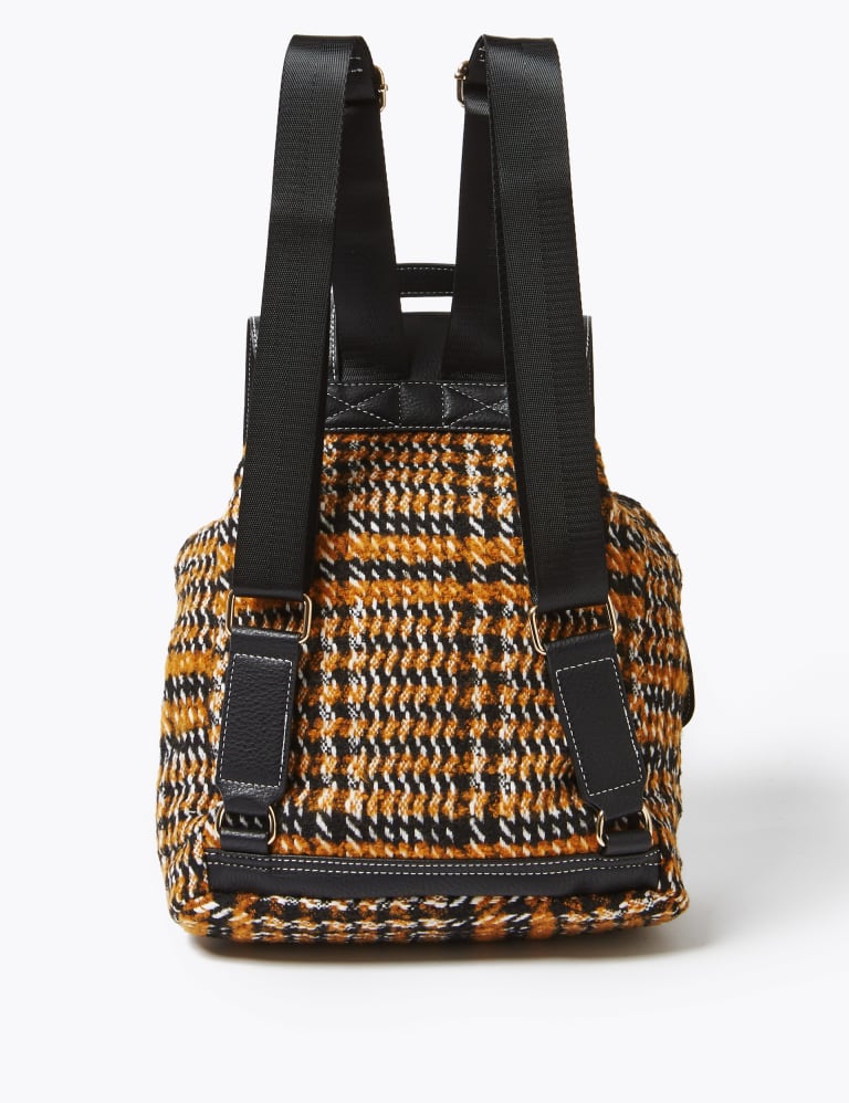 Rucksack check in clearance
