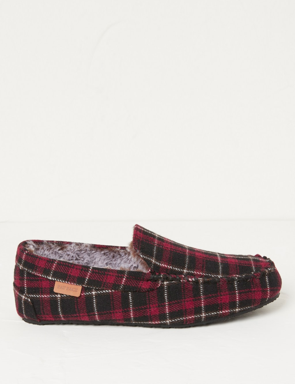 Fat outlet face moccasins