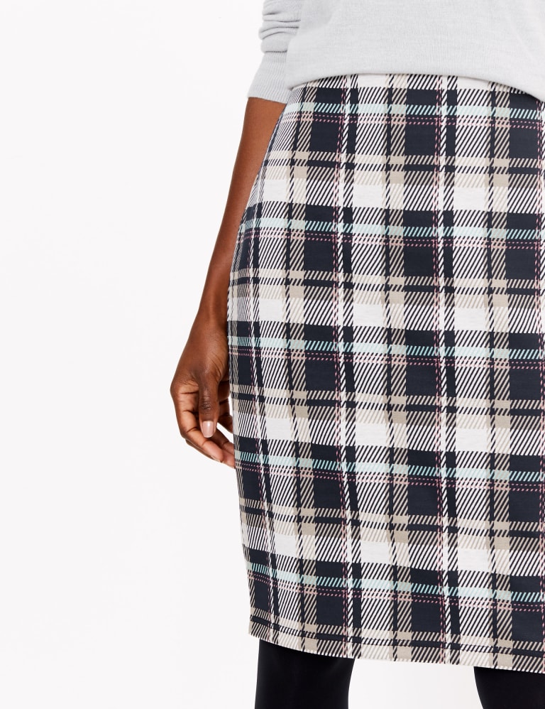 White pencil 2025 skirt m&s