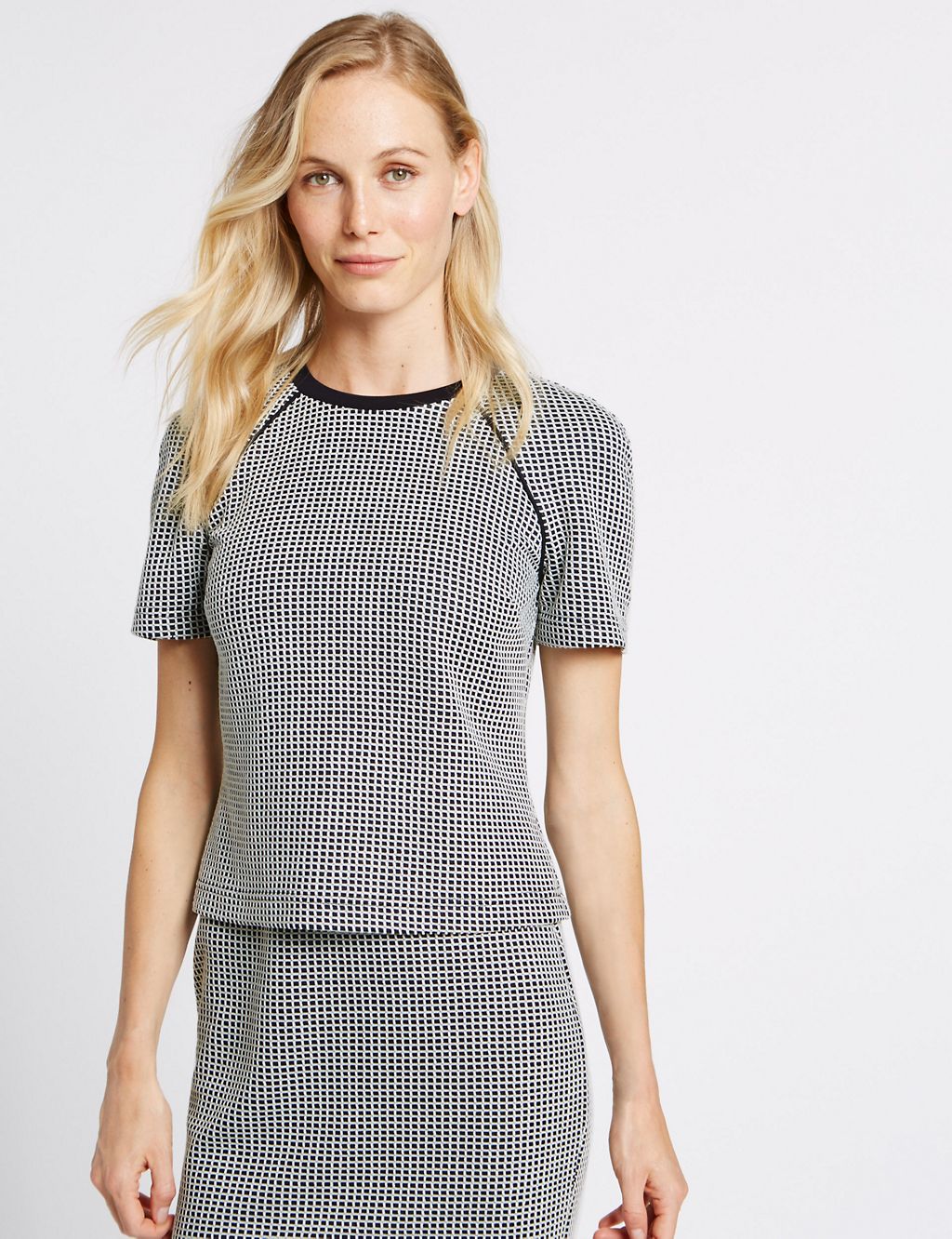 Checked Round Neck Short Sleeve Shell Top 3 of 6