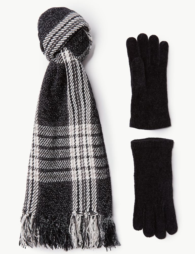 Checked Scarf with Gloves Set 2 of 3