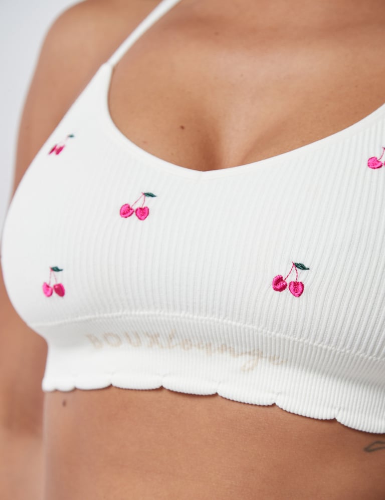 Avenue sports bra hotsell