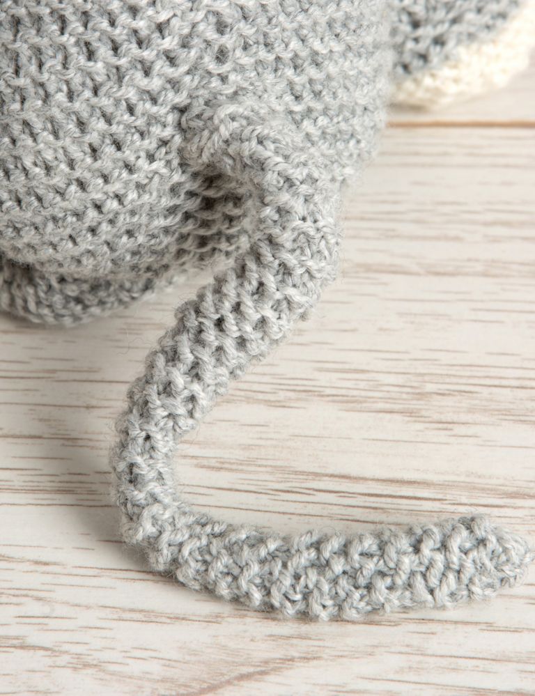 Chloe Cat Knitting Kit 6 of 7