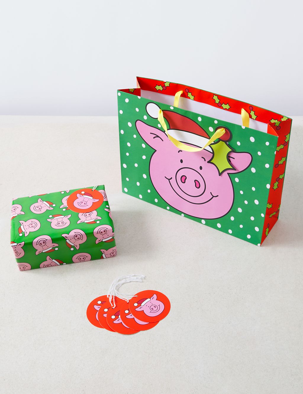 Christmas Wrapping Paper 4m, 6 Tags and Gift Bag Bundle 1 of 5