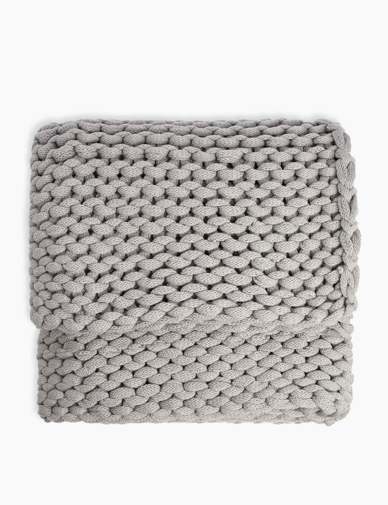 Grey knitted throws shop
