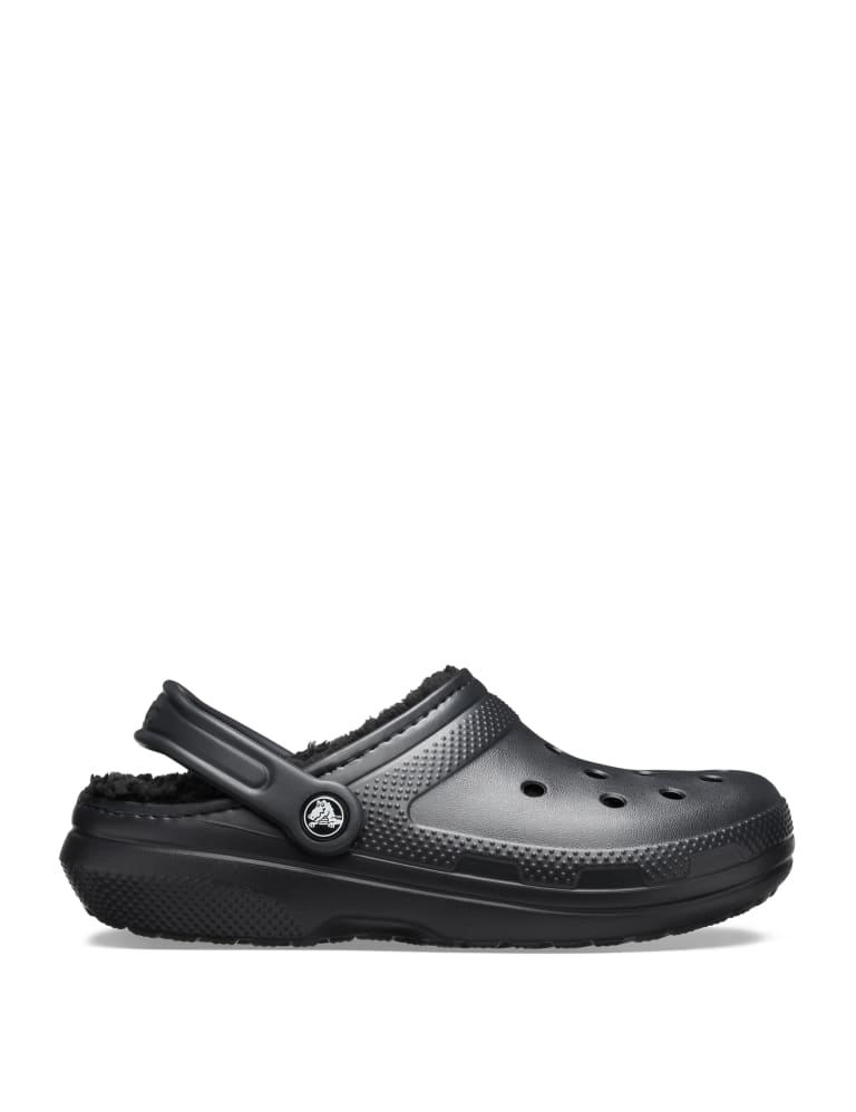White fuzzy cheap crocs size 9