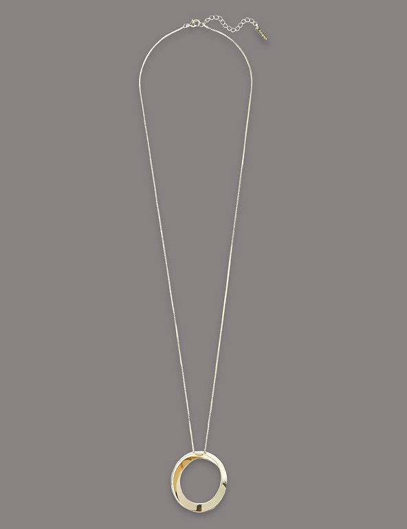 Clean Circle Necklace Image 1 of 2