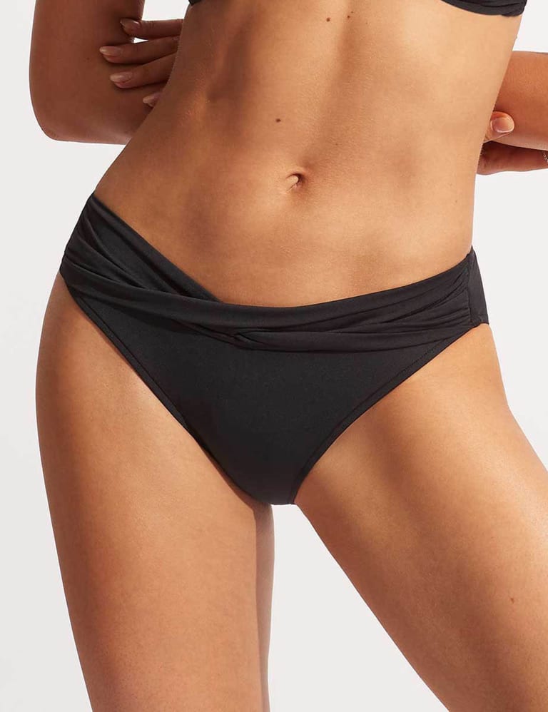 Hipster bikini bottoms flattering online