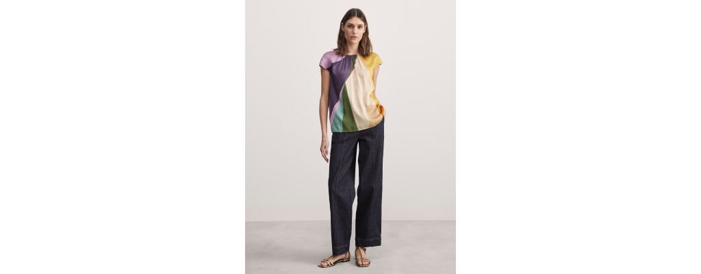Colour Block Crew Neck Relaxed Blouse 3 of 6
