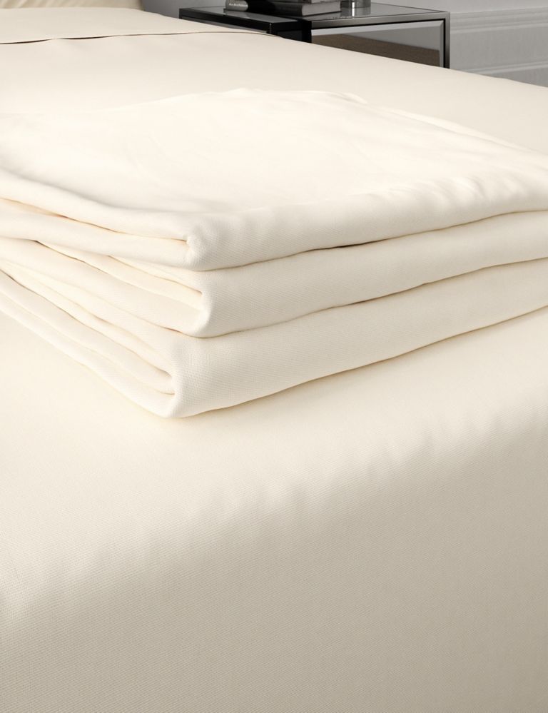 Comfortably Cool Lyocell Rich Flat Sheet 1 of 5