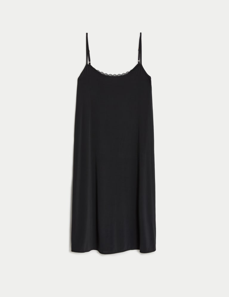 Marks and Spencer Women's Cool Comfort Reversible Full Slip, Almond, Large  (US 14) at  Women's Clothing store