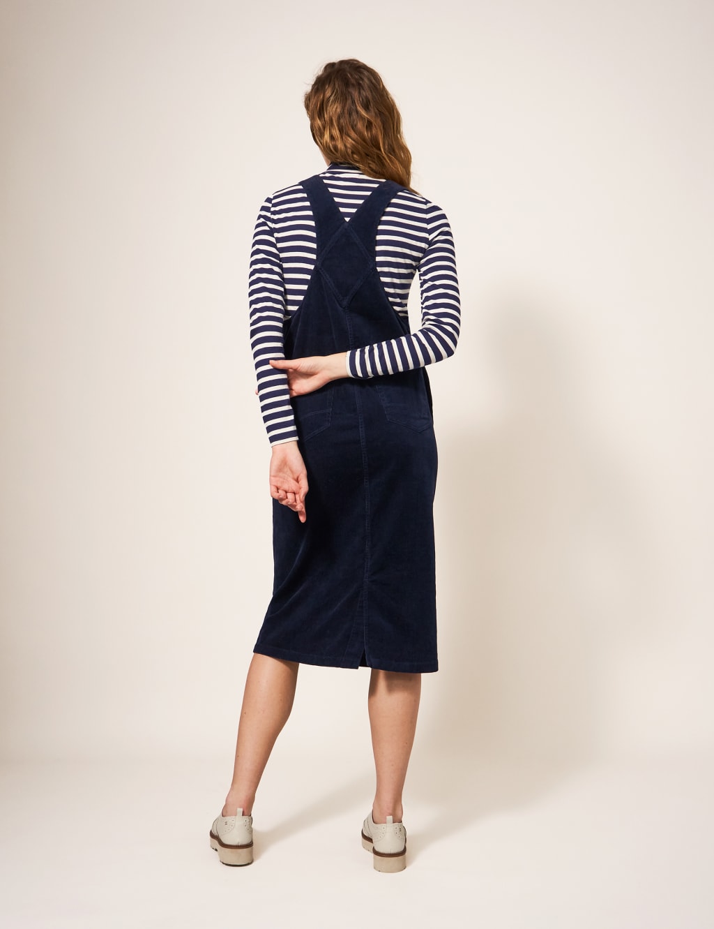 Knee length sales denim pinafore dress