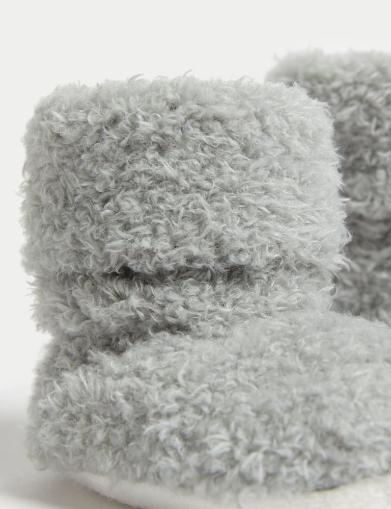 Cosy Booties