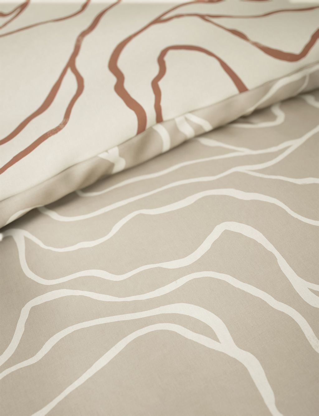 Cotton Blend Abstract Bedding Set 5 of 5