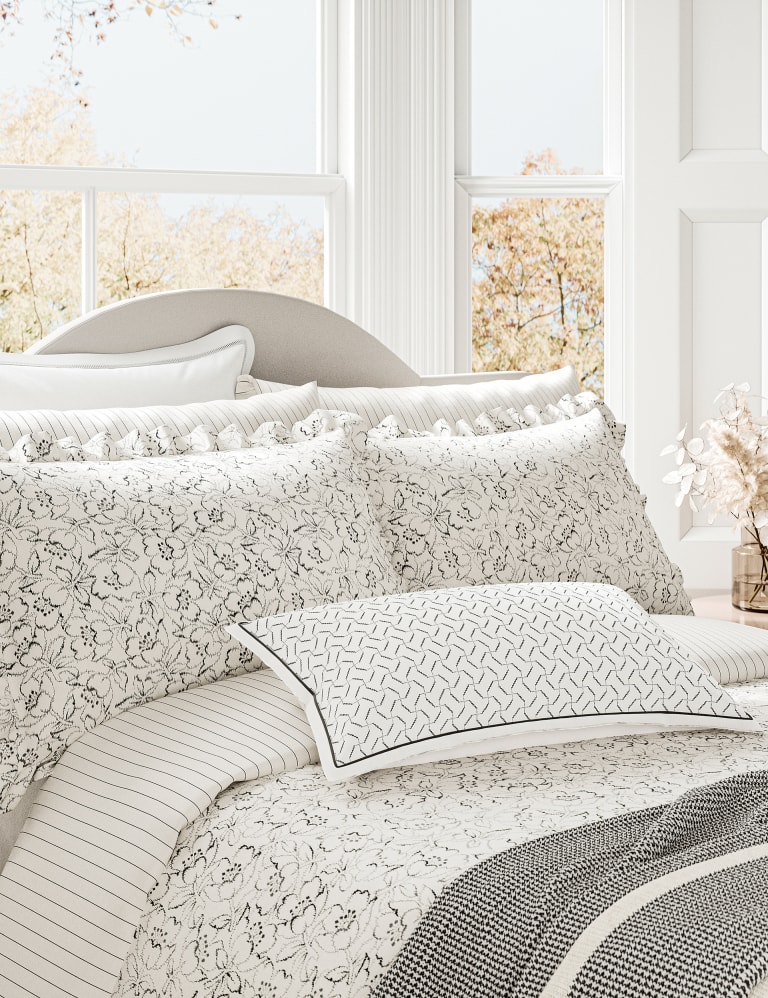 Cotton Blend Ayda Bedding Set 3 of 4