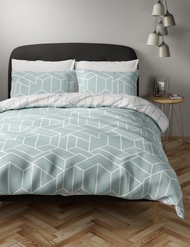 Cotton Blend Geometric Bedding Set 1 of 4