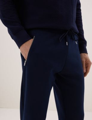 joggers with zipper pockets