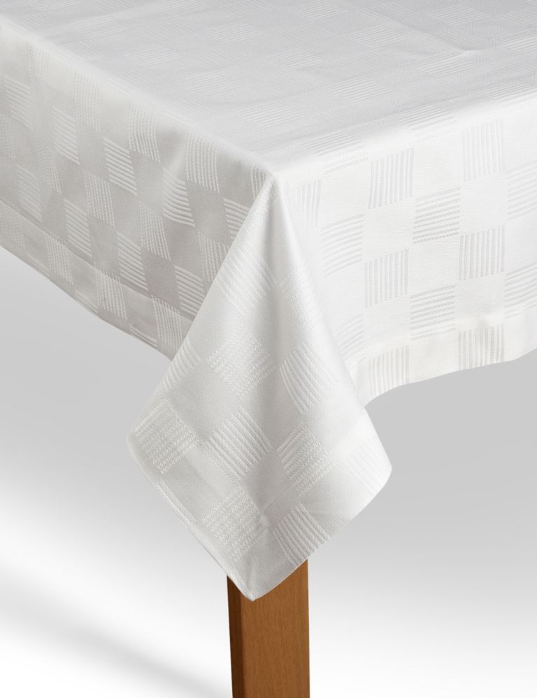 Cotton Jacquard Tablecloth 1 of 1
