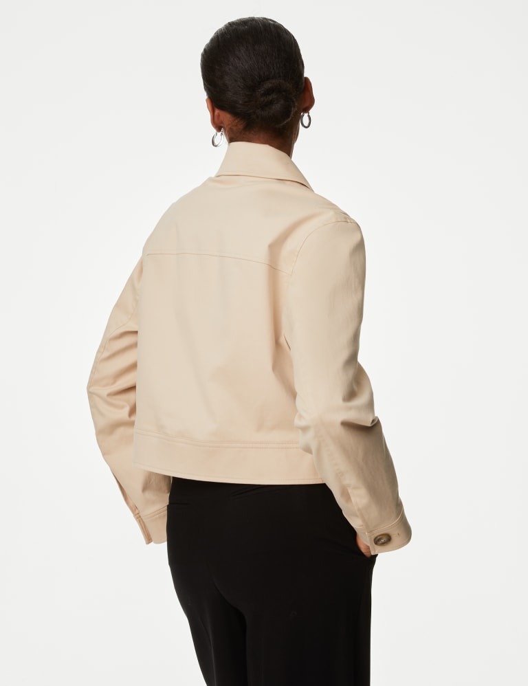 Elastic Hem Short Jacket Beige