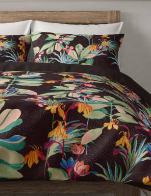 M&S shoppers love 'bright' £25 'non-iron' bedding set which is  'quick-drying' - Belfast Live