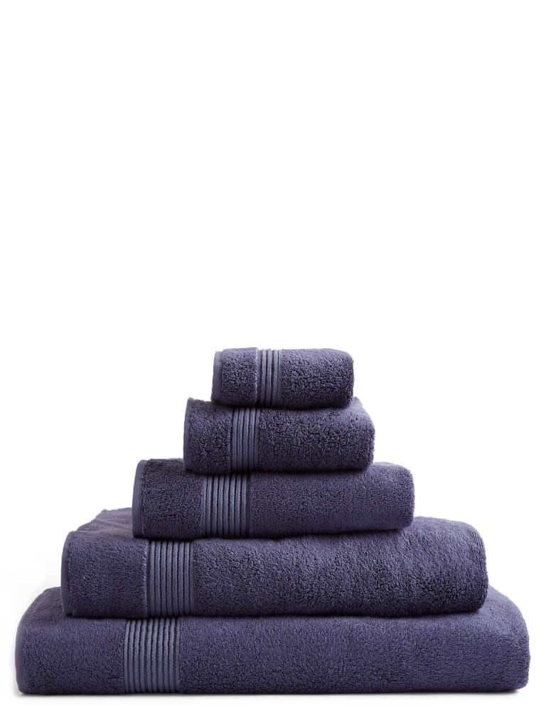 Cotton Rich Luxury Towel 1 of 3