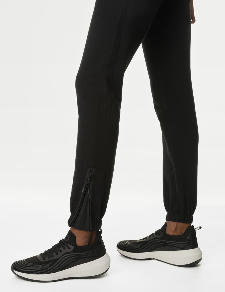 M&s joggers mens 2025