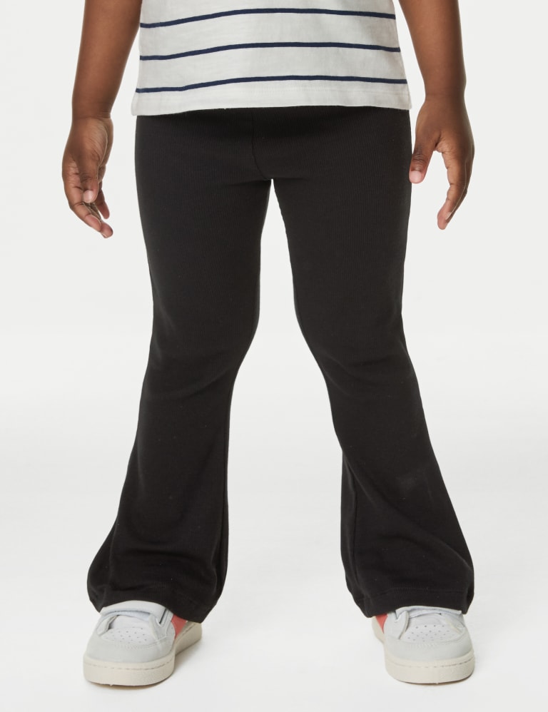 Flared legging best sale kind