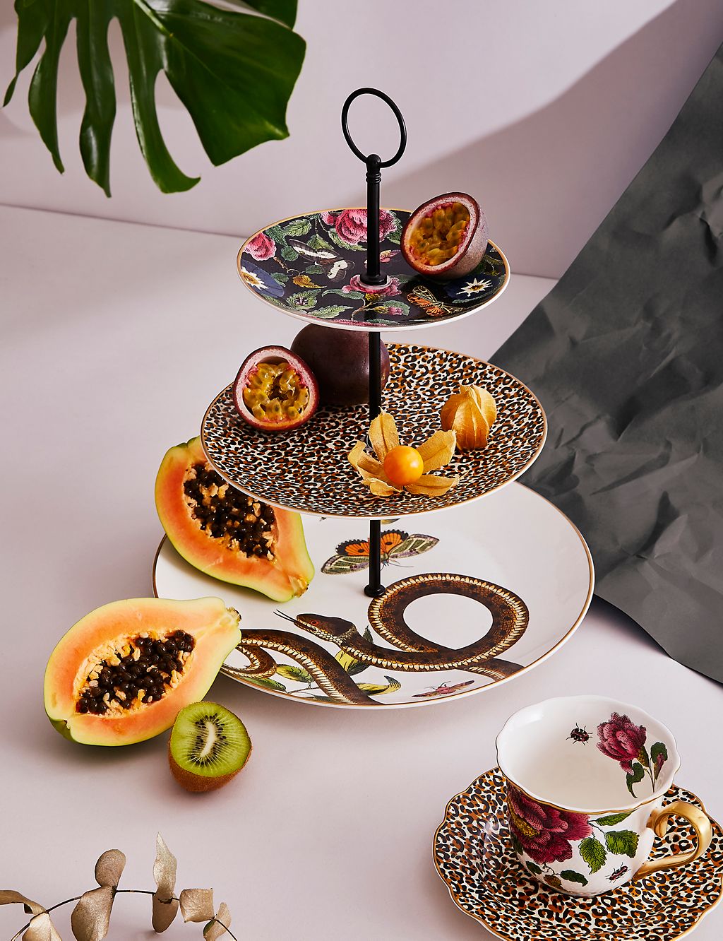Creatures of Curiosity Cake Stand | Spode | M&S