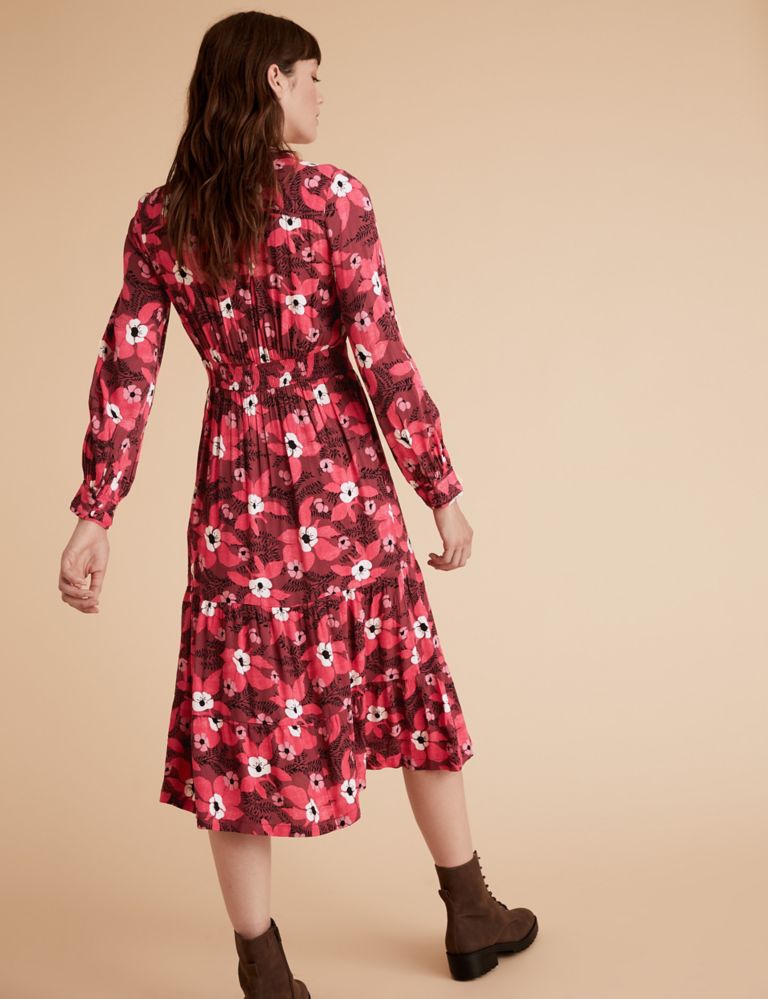 Crepe Floral Waisted Dress 4 of 5