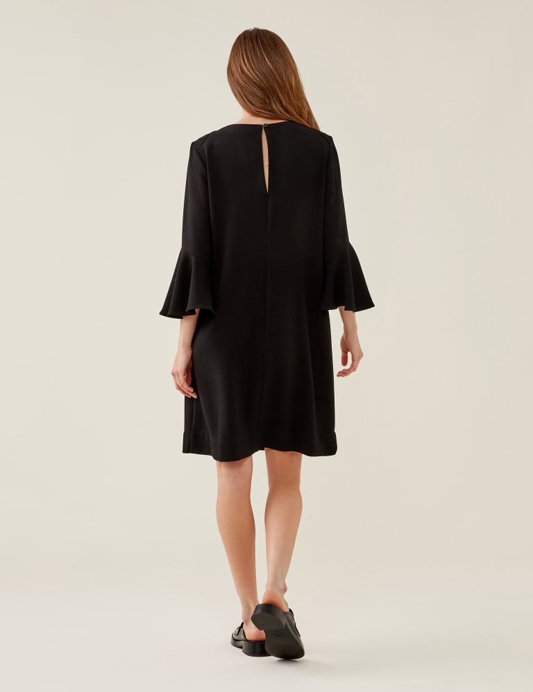 Crepe shop swing dress
