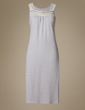 Crochet Trim Nightdress with Cool Comfort™ Technology Image 2 of 3