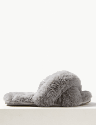 fluffy crossover slippers