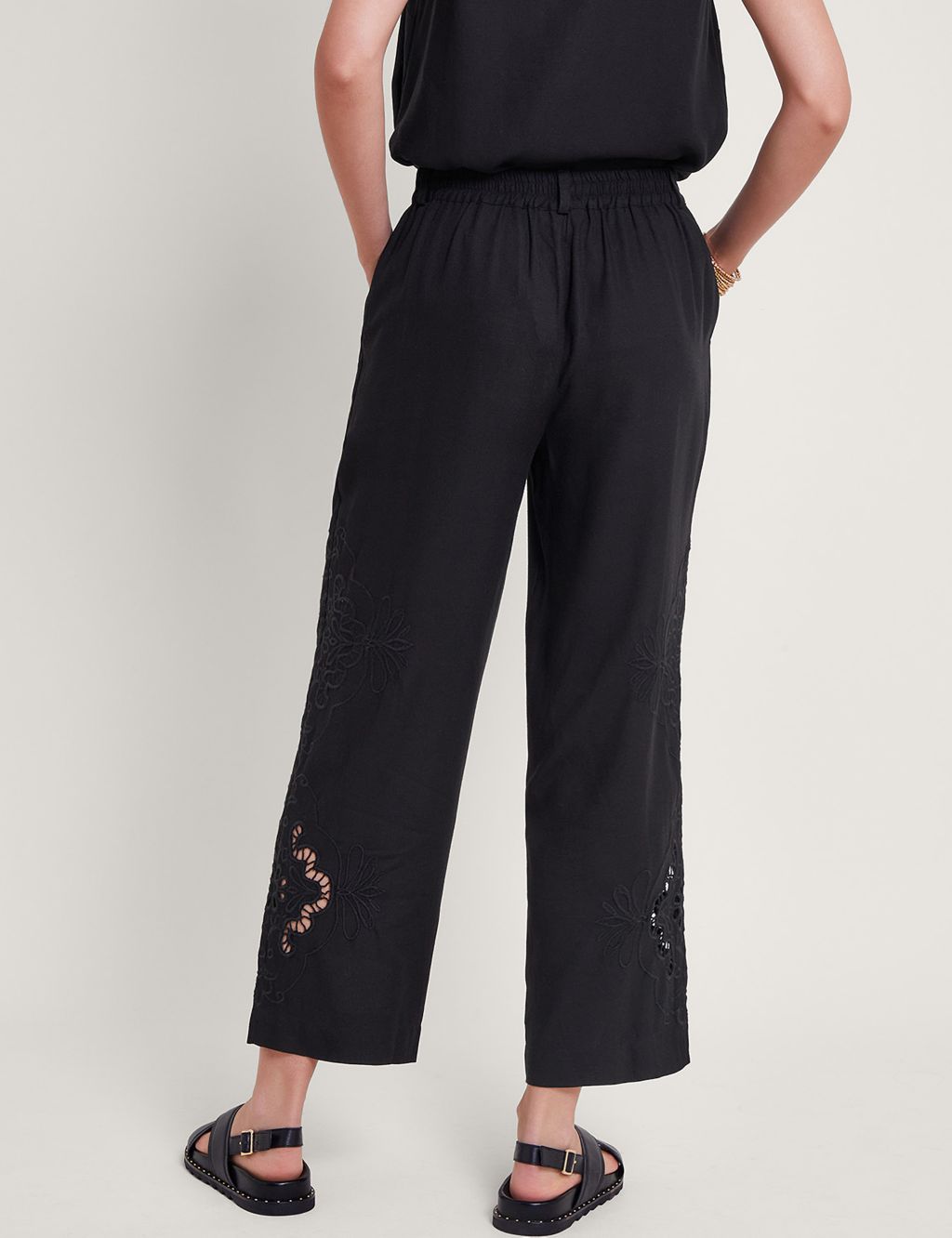 Cutwork Straight Leg Trousers with Linen 4 of 5