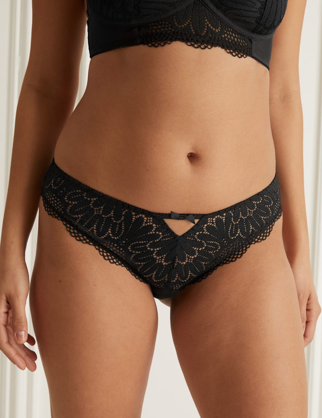 Nova Lace Wired Full Cup Bra Set A-E image 5