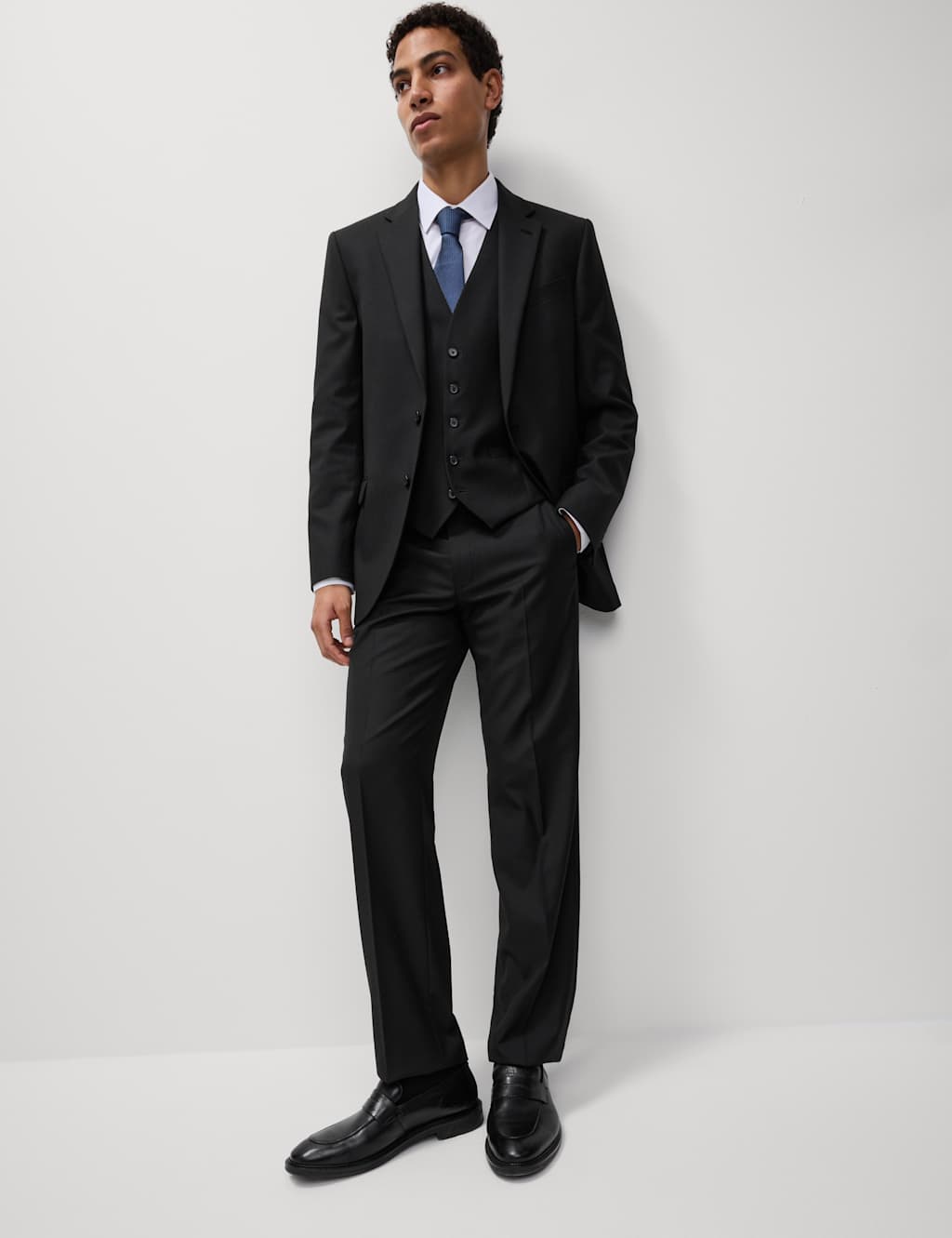 Regular Fit Stretch Suit image 2